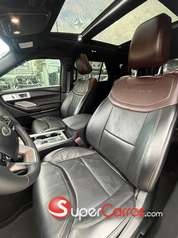 2020 Ford Explorer Platinum — foto 11 / 12