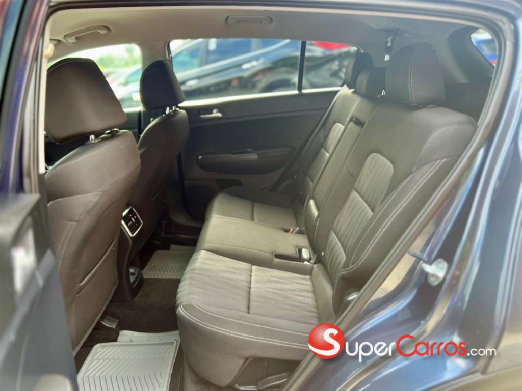 2021 Kia Sportage LX — foto 7 / 8