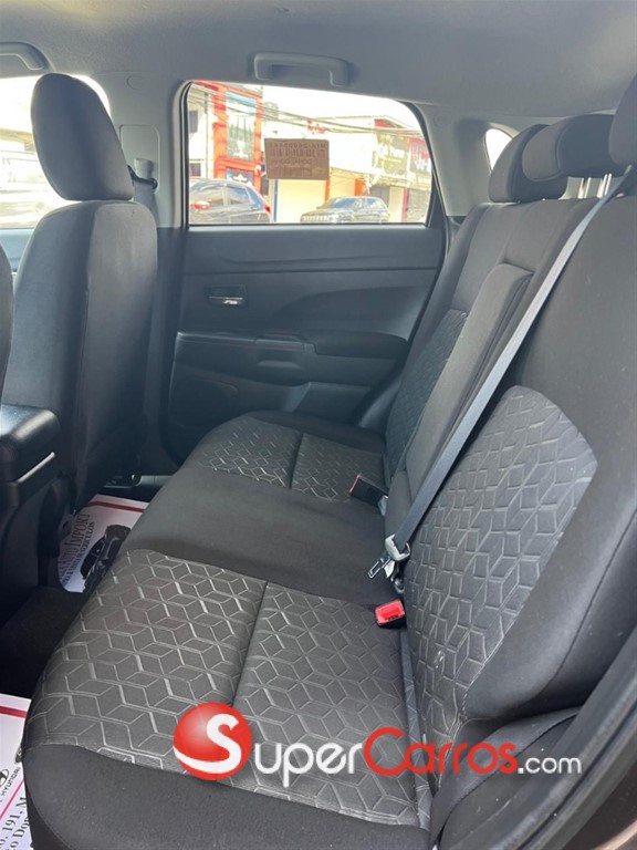 2021 Mitsubishi Motors Outlander Sport — foto 5 / 10