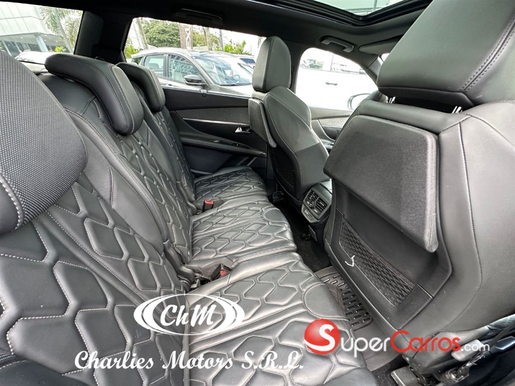 2021 Peugeot 5008 GT Line — foto 8 / 10