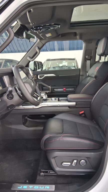 2027 Jetour T2 — foto 8 / 11