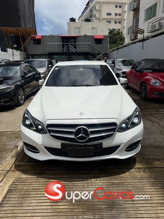 2014 Mercedes-Benz Clase E 300 — foto 2 / 12