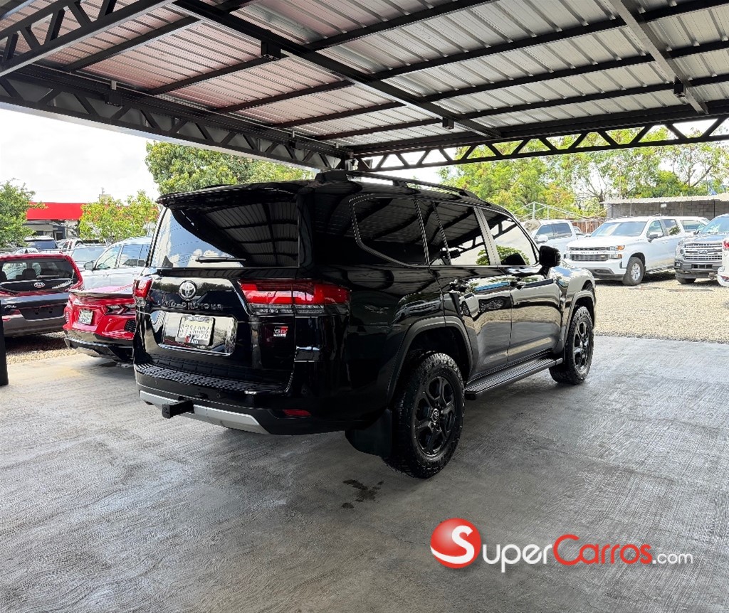 2024 Toyota Land Cruiser GR SPORT — foto 4 / 9