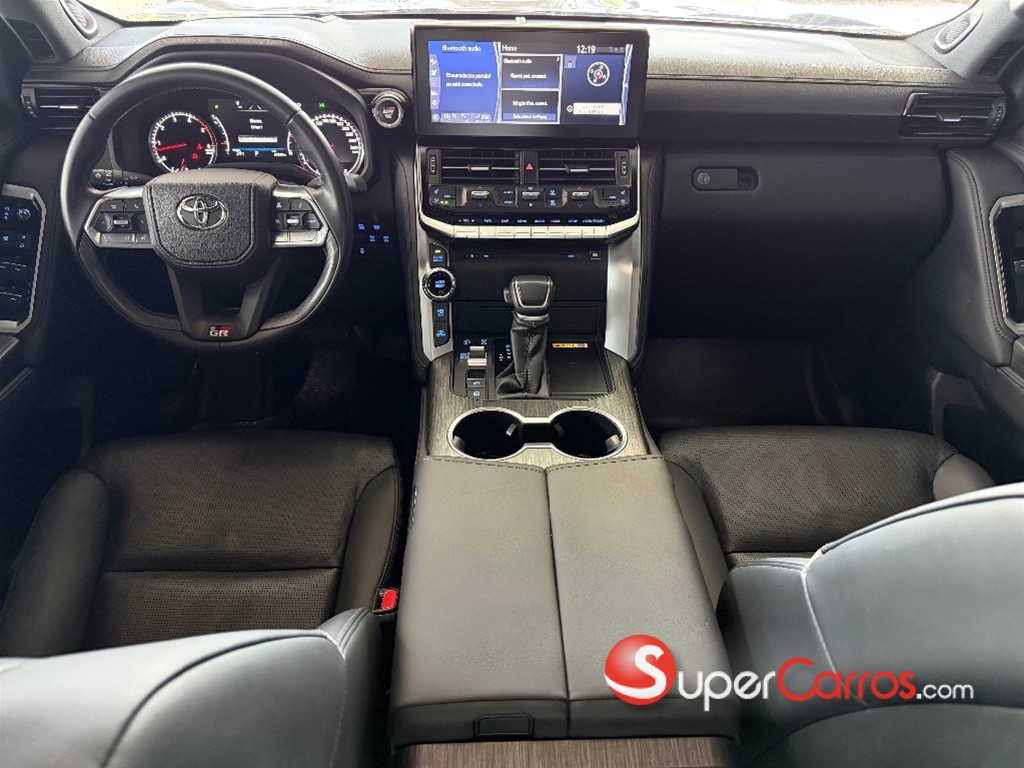 2024 Toyota Land Cruiser GR SPORT — foto 6 / 9