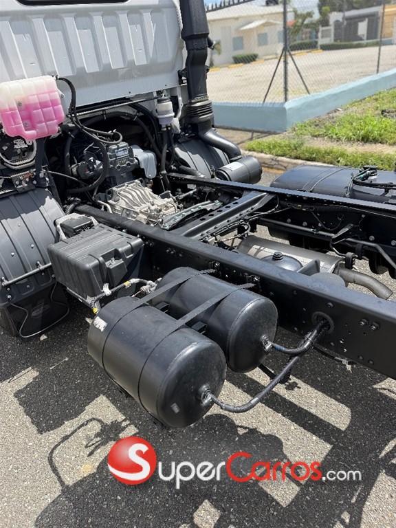 2025 Mitsubishi Motors Fuso — foto 5 / 12