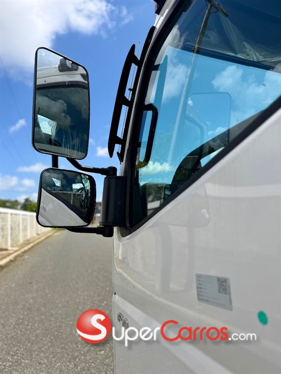 2025 Mitsubishi Motors Fuso — foto 9 / 12