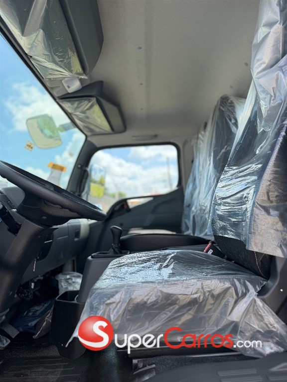 2025 Mitsubishi Motors Fuso — foto 10 / 12
