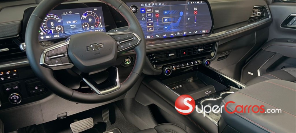 2025 Chevrolet Silverado RST — foto 4 / 12