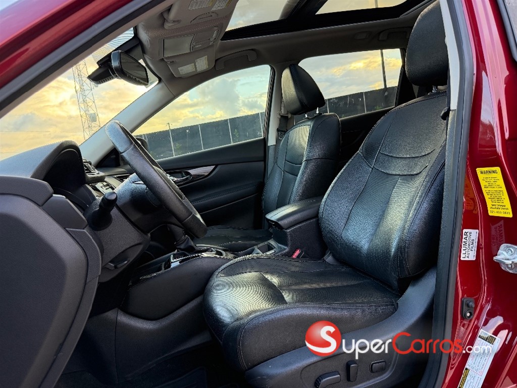 2020 Nissan Rogue SL — foto 7 / 10