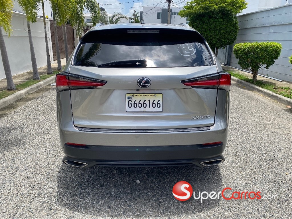 2019 Lexus NX 300 — foto 5 / 12