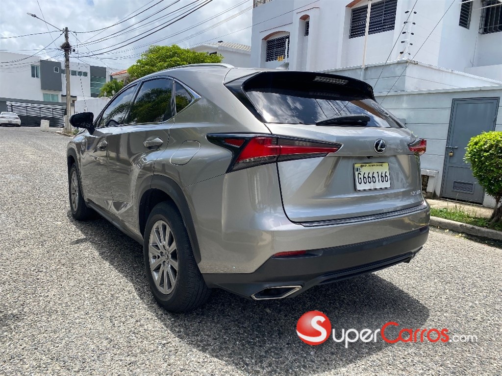 2019 Lexus NX 300 — foto 6 / 12