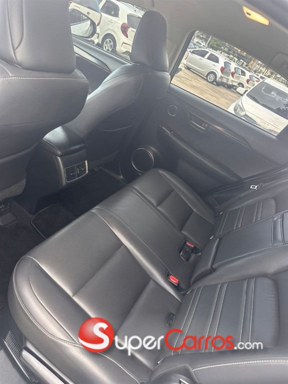 2018 Lexus NX 300 — foto 7 / 12
