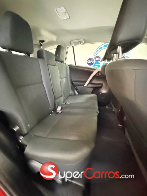 2016 Toyota RAV4 LE — foto 4 / 10