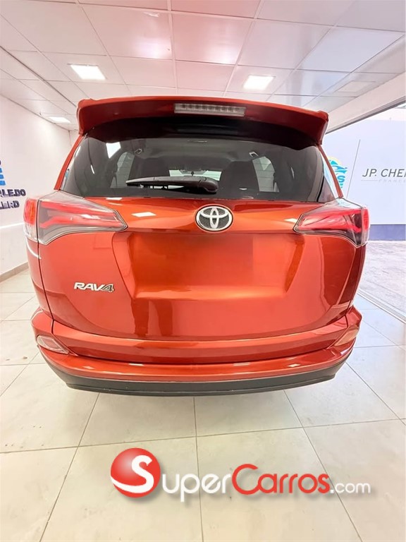 2016 Toyota RAV4 LE — foto 5 / 10