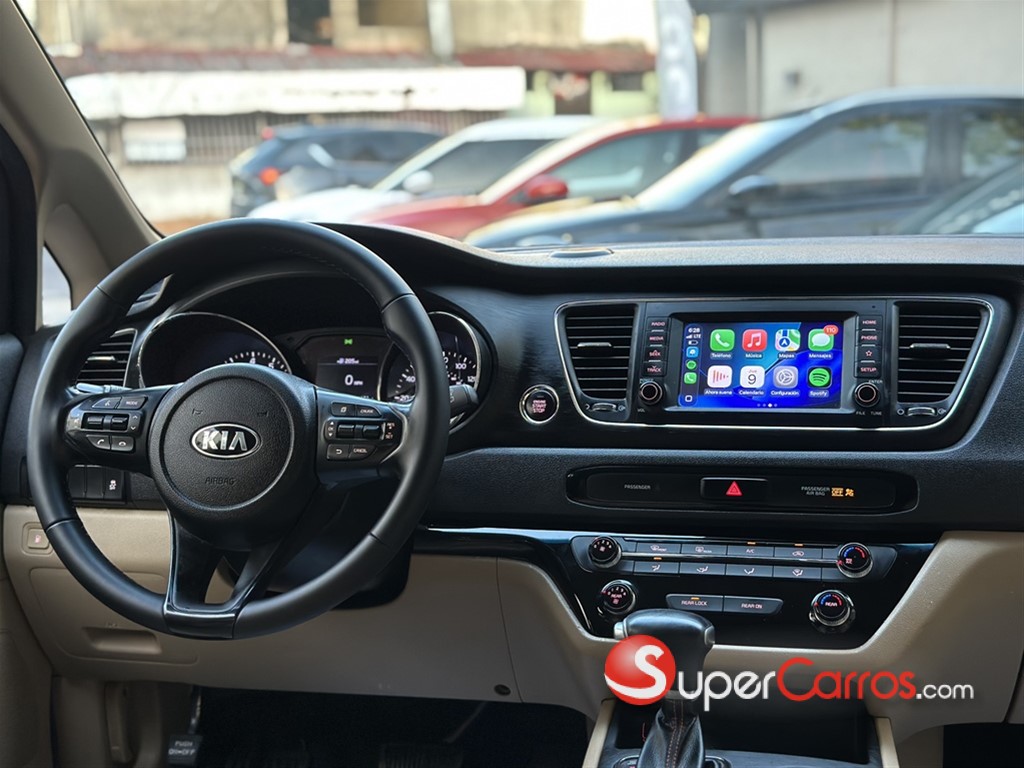 2020 Kia Sedona EX — foto 9 / 12