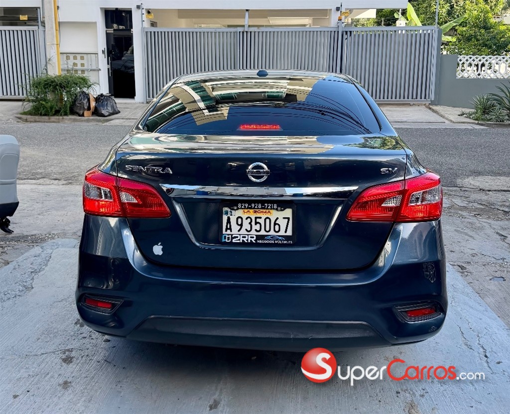 2016 Nissan Sentra SV — foto 6 / 10