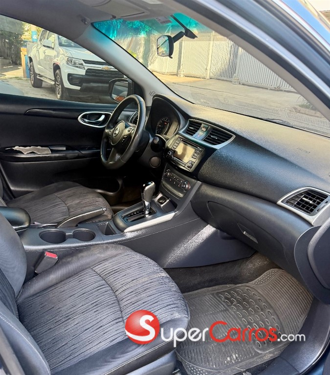 2016 Nissan Sentra SV — foto 8 / 10