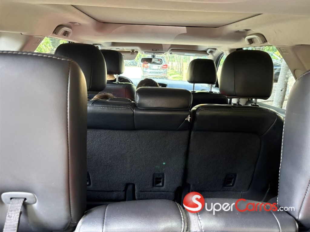 2018 Nissan Pathfinder — foto 8 / 10