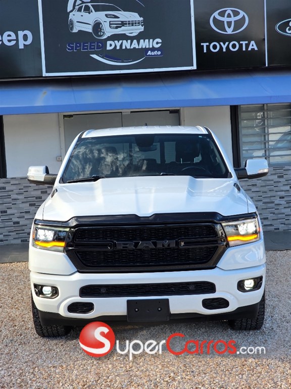 2020 Dodge Ram 1500 — foto 2 / 12