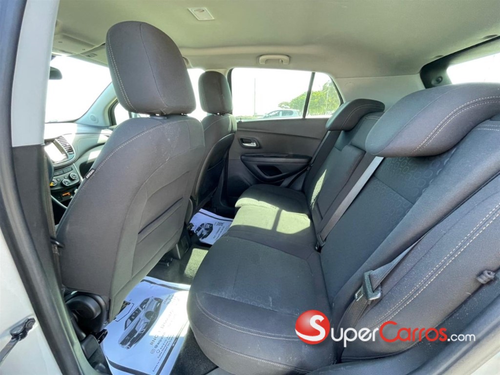 2020 Chevrolet Trax LS — foto 3 / 7