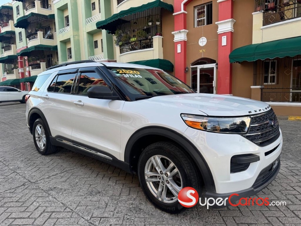 2020 Ford Explorer XLT — foto 9 / 12
