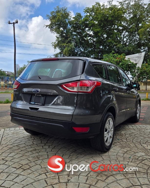 2016 Ford Escape S — foto 5 / 11