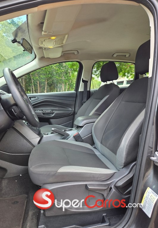 2016 Ford Escape S — foto 7 / 11