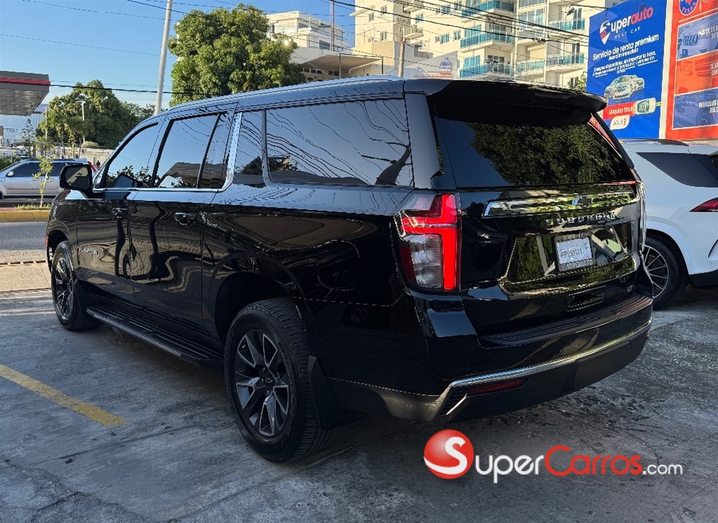 2022 Chevrolet Suburban LT — foto 2 / 12