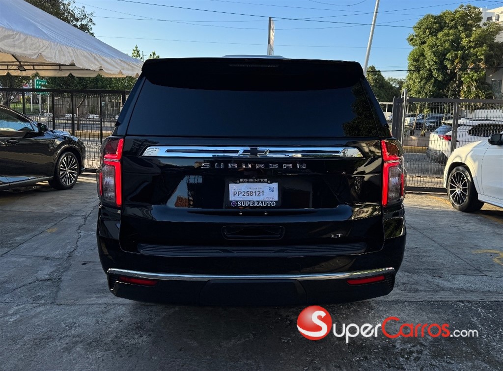 2022 Chevrolet Suburban LT — foto 3 / 12