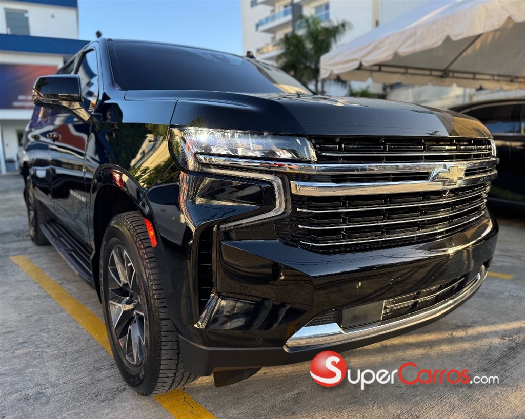2022 Chevrolet Suburban LT — foto 5 / 12