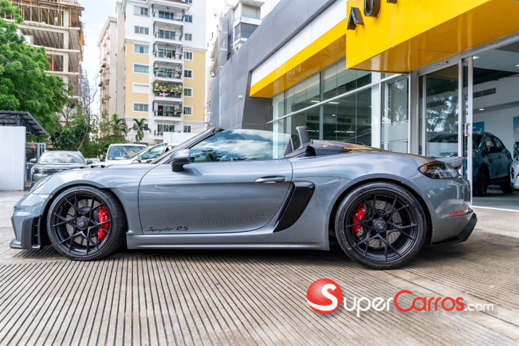 2024 Porsche 718 Spyder RS — foto 8 / 9