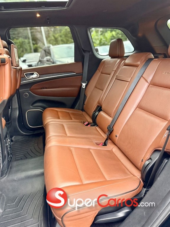 2017 Jeep Grand Cherokee SUMMIT — foto 9 / 12