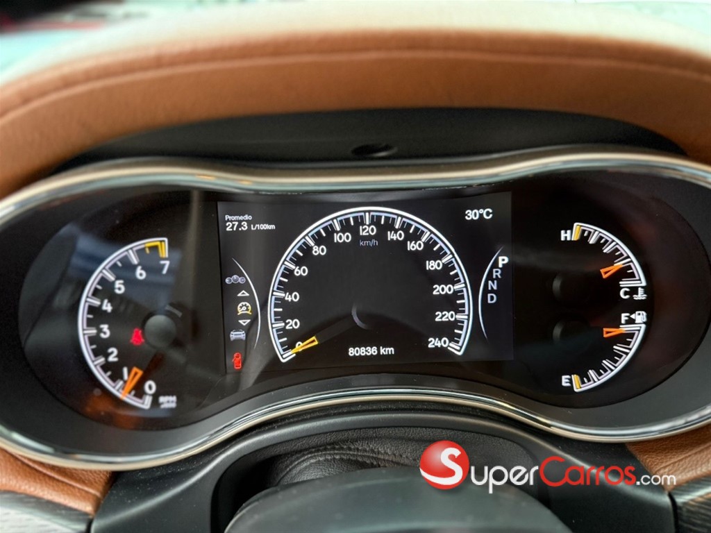 2017 Jeep Grand Cherokee SUMMIT — foto 12 / 12