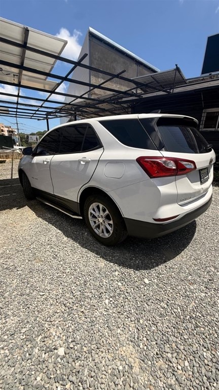 2020 Chevrolet Equinox LT — foto 2 / 12