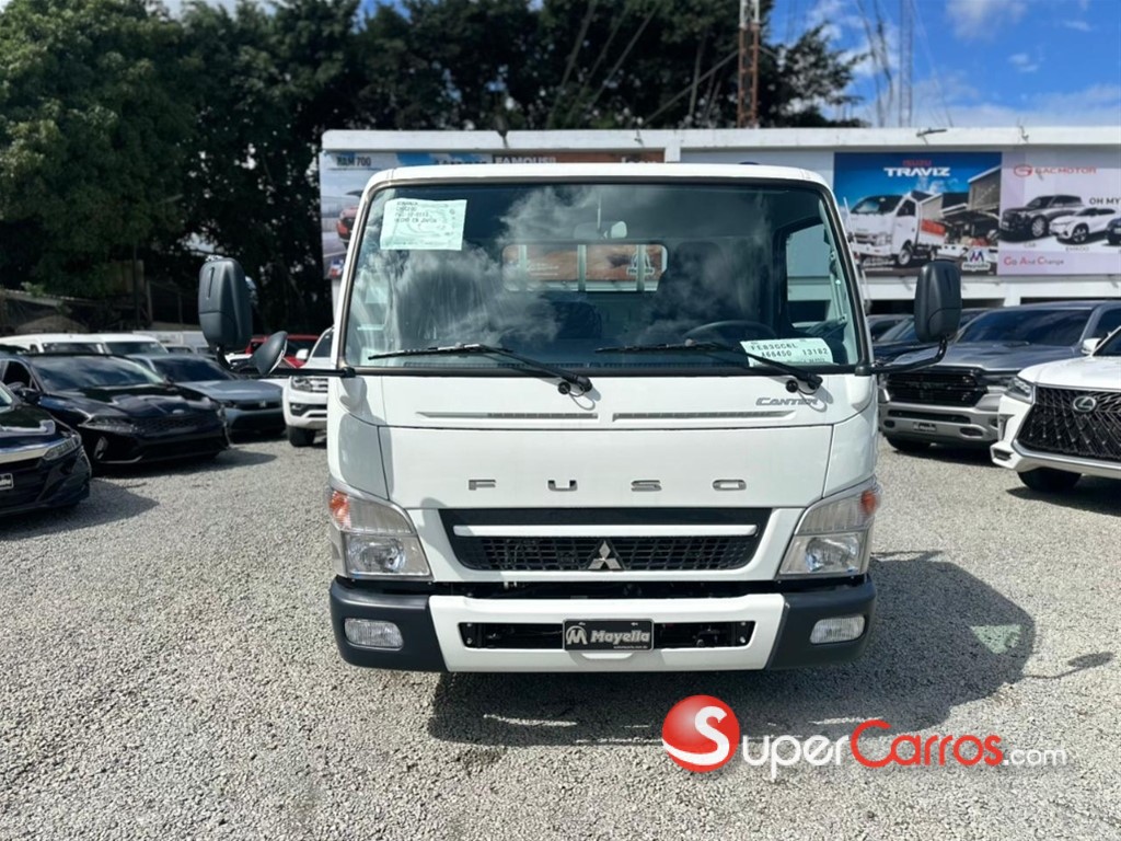 2027 Mitsubishi Motors Canter — foto 2 / 12