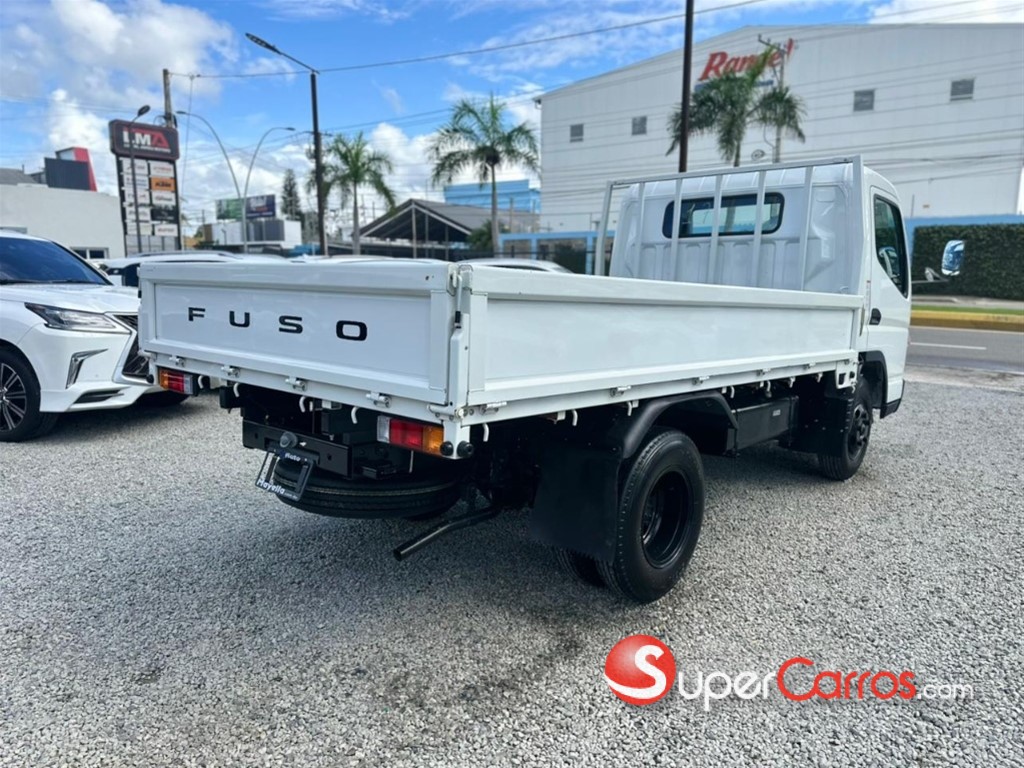 2027 Mitsubishi Motors Canter — foto 11 / 12