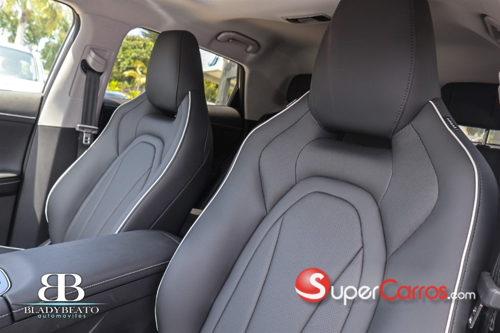2026 OMODA E5 — foto 2 / 12
