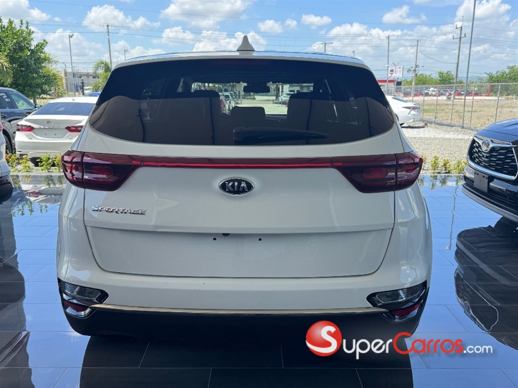 2020 Kia Sportage LX — foto 6 / 10