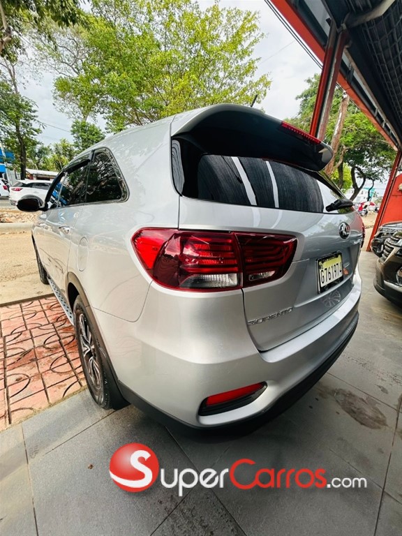 2019 Kia Sorento LX — foto 7 / 10