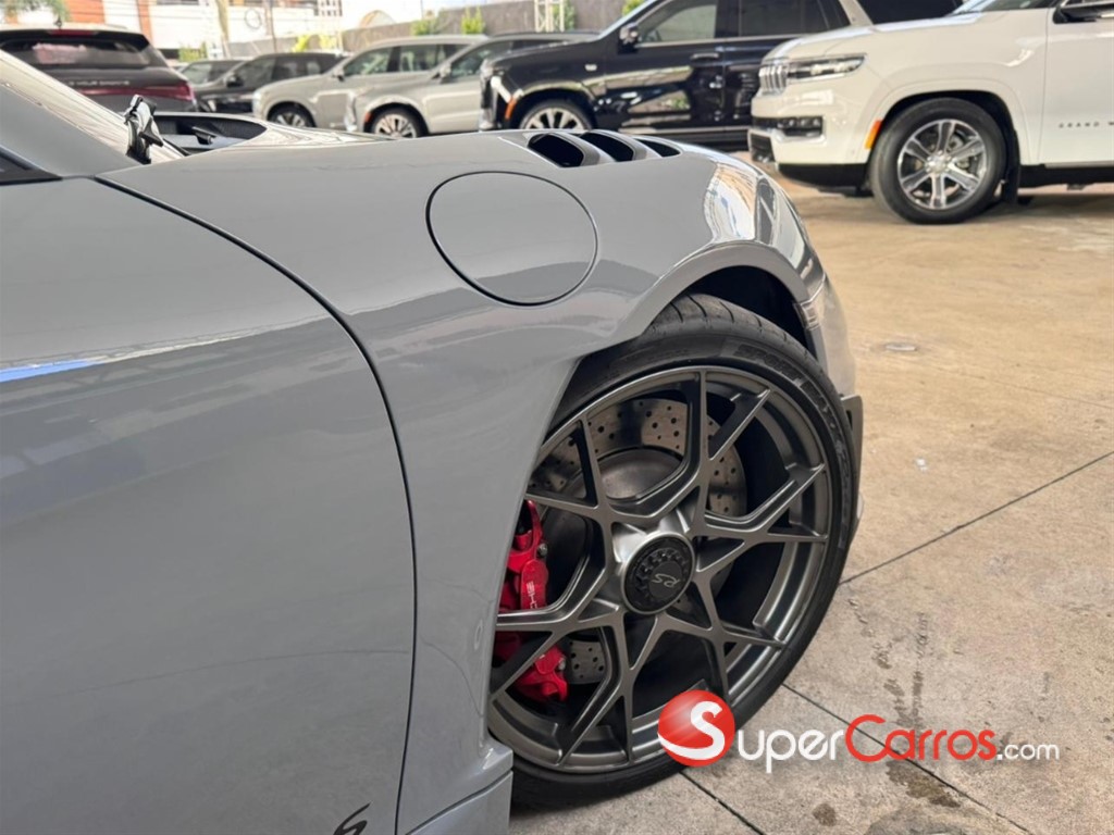 2024 Porsche GT4 RS — foto 7 / 12