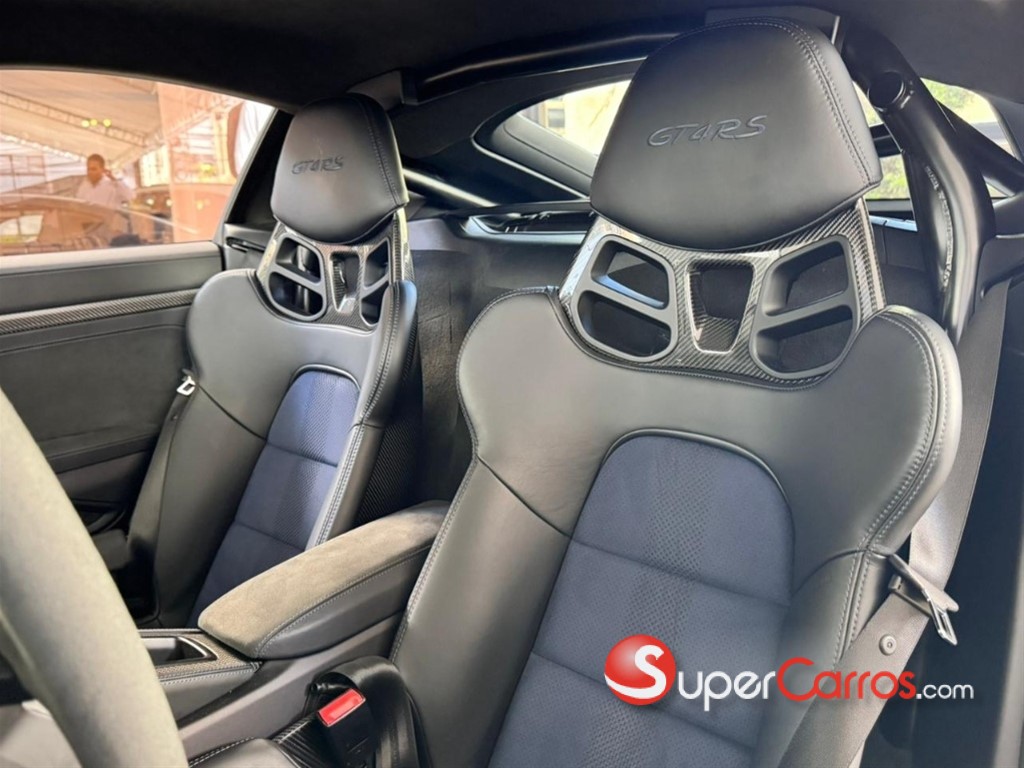 2024 Porsche GT4 RS — foto 11 / 12