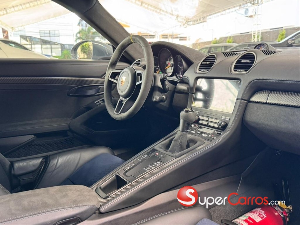 2024 Porsche GT4 RS — foto 12 / 12