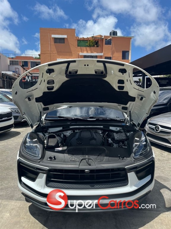 2024 Porsche Macan — foto 9 / 12