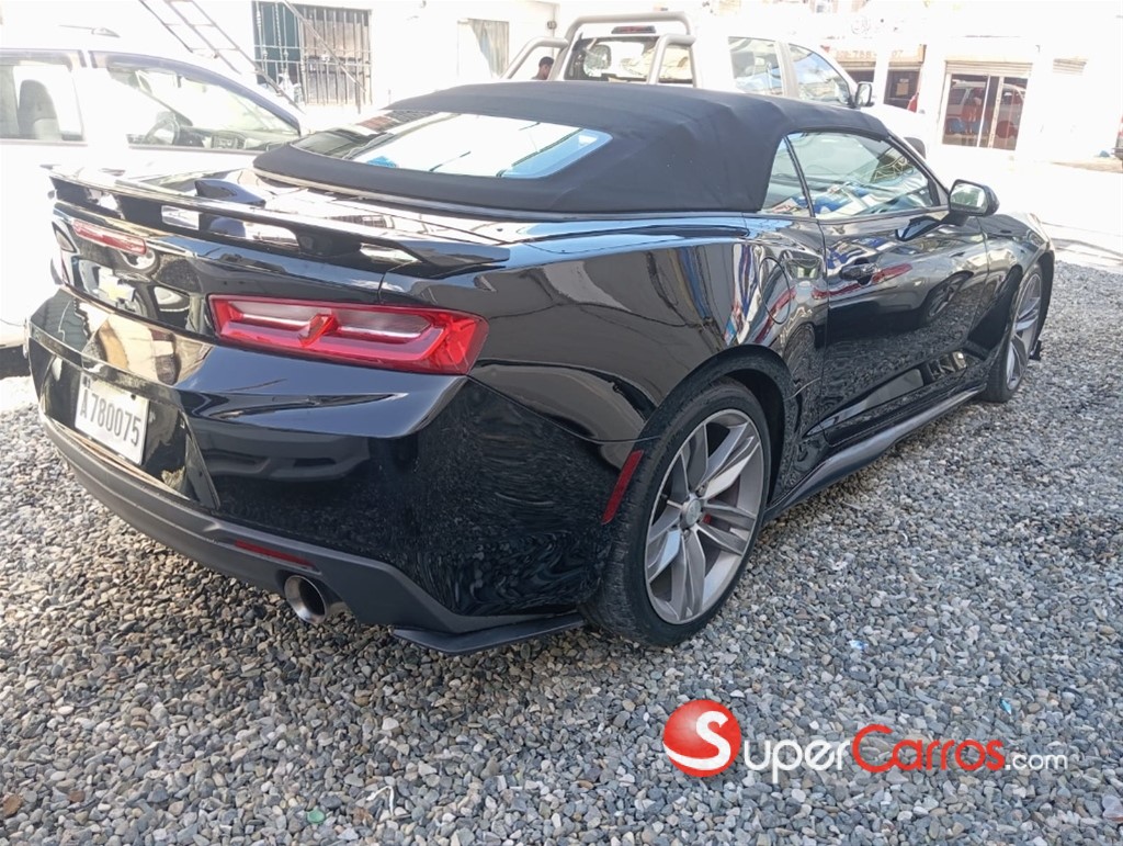2017 Chevrolet Camaro RS — foto 8 / 11