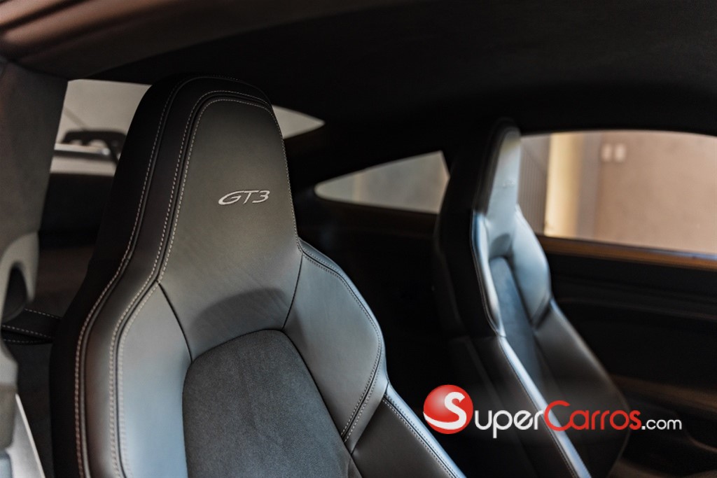 2022 Porsche GT3 — foto 10 / 10