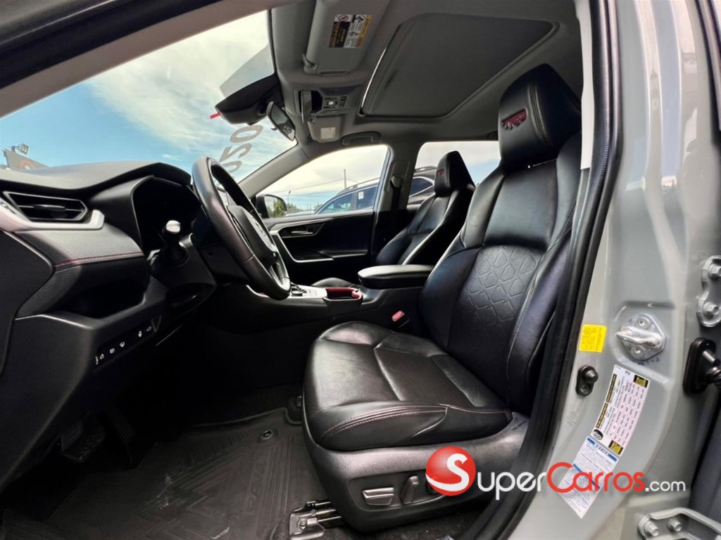 2020 Toyota RAV4 TRD — foto 8 / 11