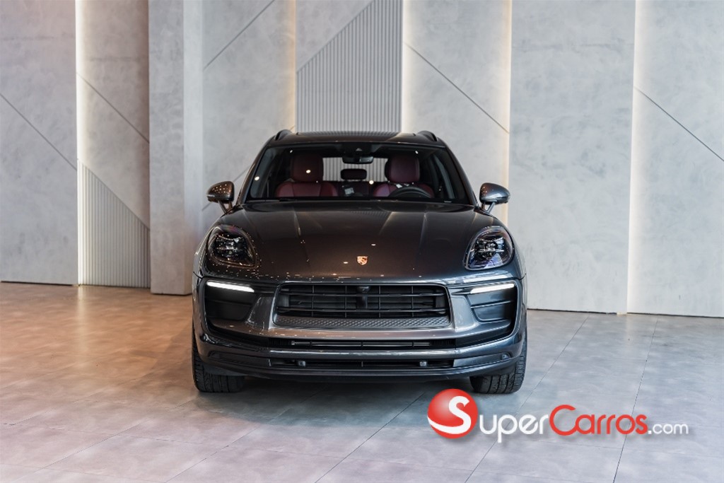 2026 Porsche Macan T — foto 2 / 12