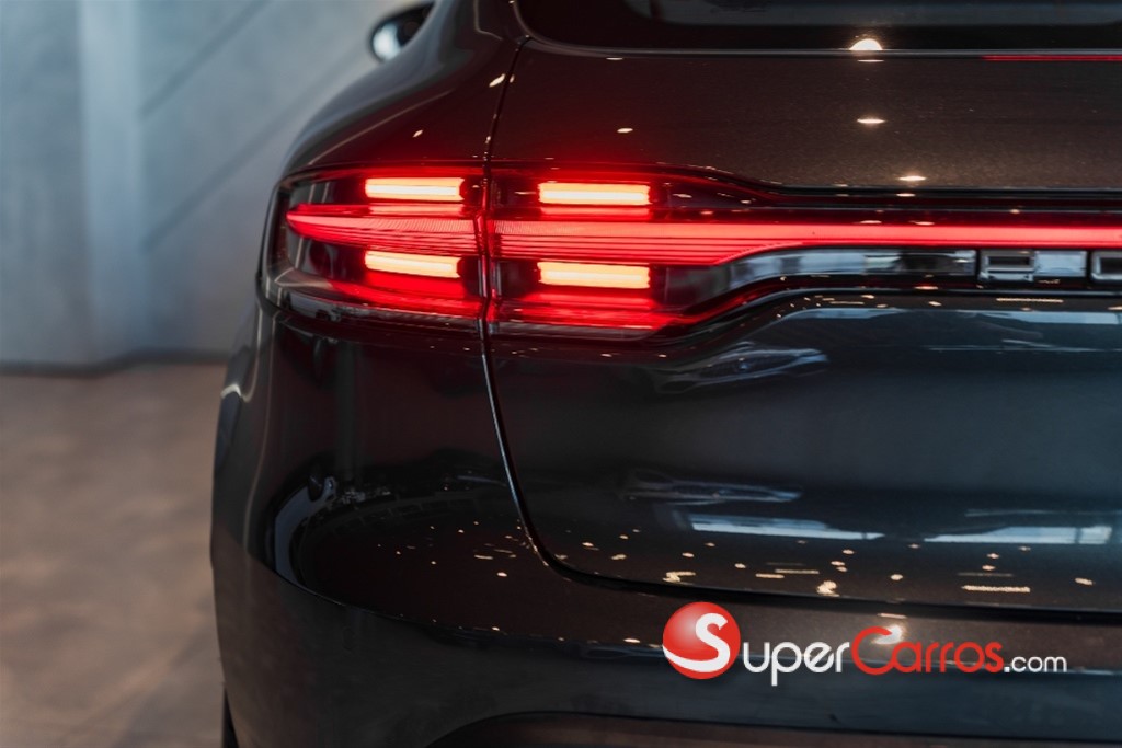 2026 Porsche Macan T — foto 7 / 12
