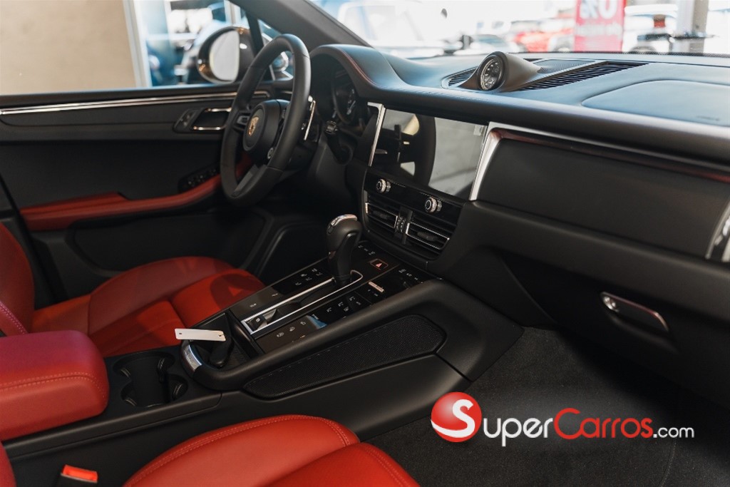 2026 Porsche Macan T — foto 10 / 12