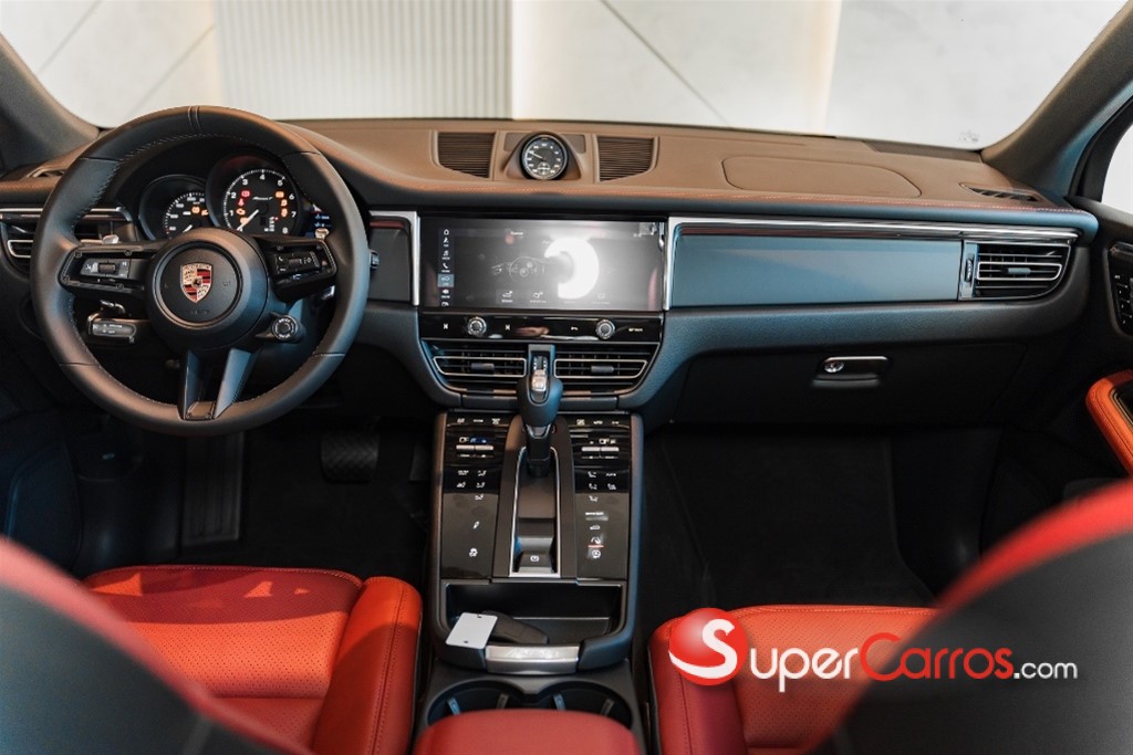2026 Porsche Macan T — foto 11 / 12